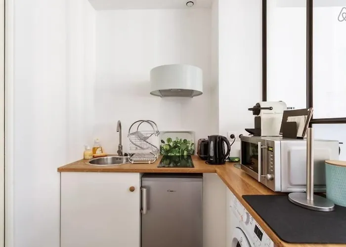 Modern Perfectly Equipped And Renovated Apartman Párizs